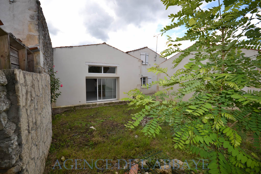 PONT L ABBÉ D'ARNOULT CENTRE VILLE MAISON 134 M2 3 CHAMBRES